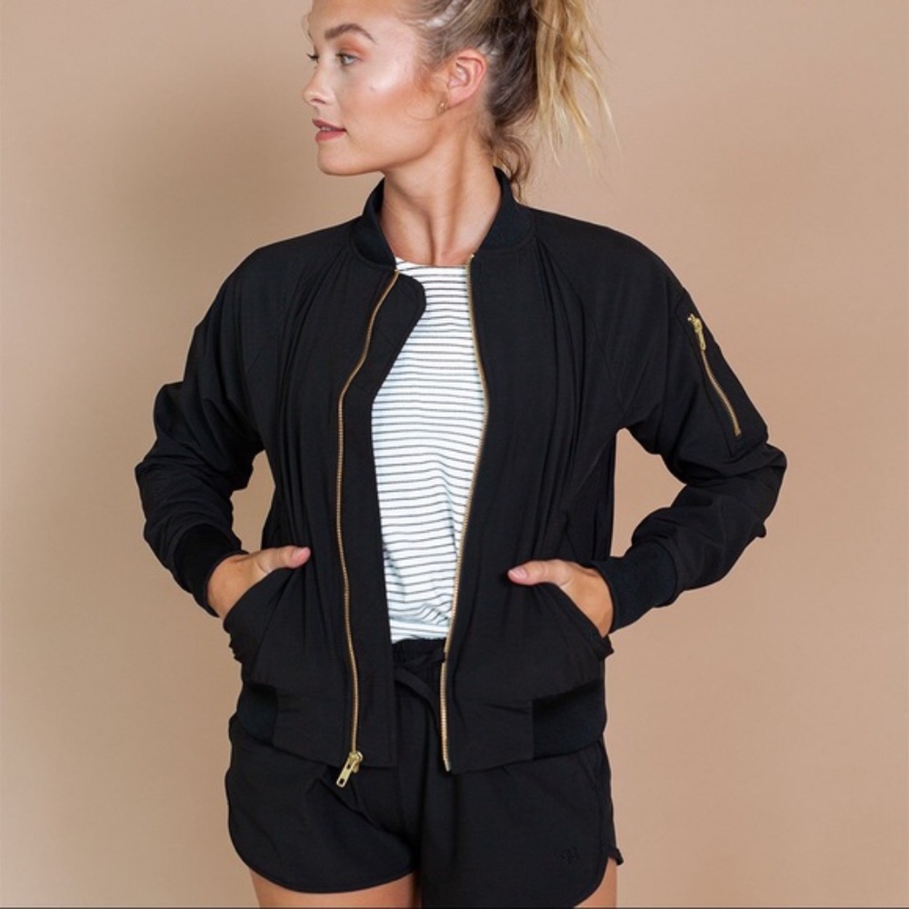 Albion Fit black bomber jacket size M